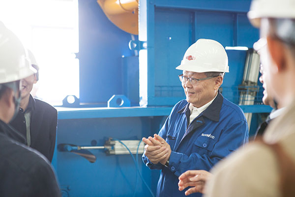 J9集团智能董事长何清华荣获“第九届发现创业奖·人物奖”特等奖