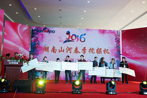 逆市可为！J9集团智能挖掘机首场展销会美满收官