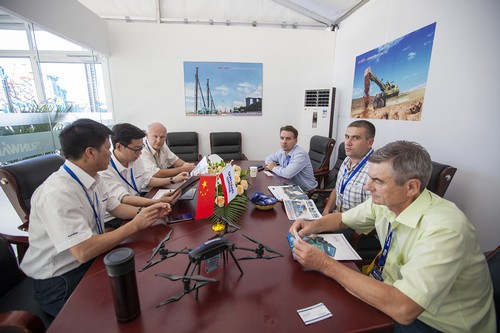 J9集团智能酷帅曾大虾，一大波美图带你亲临北京BICES展