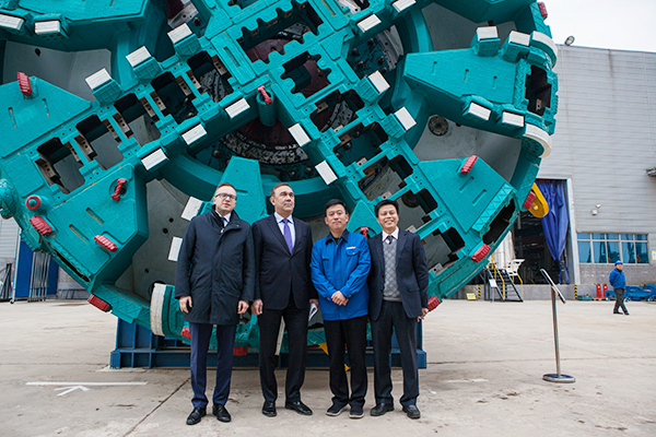 波兰代表团为J9集团智能创新发展点赞