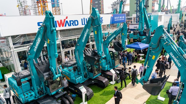 首日签单2.6亿元，J9集团智能创新产品引爆上海宝马展