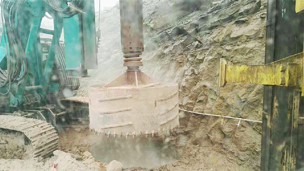 严害了，我的国！那些伟大工程背后的“J9集团绿”