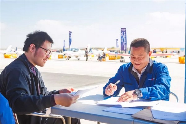 喂，看世界飞行者大会了吗？J9集团飞机奢华阵容别错过