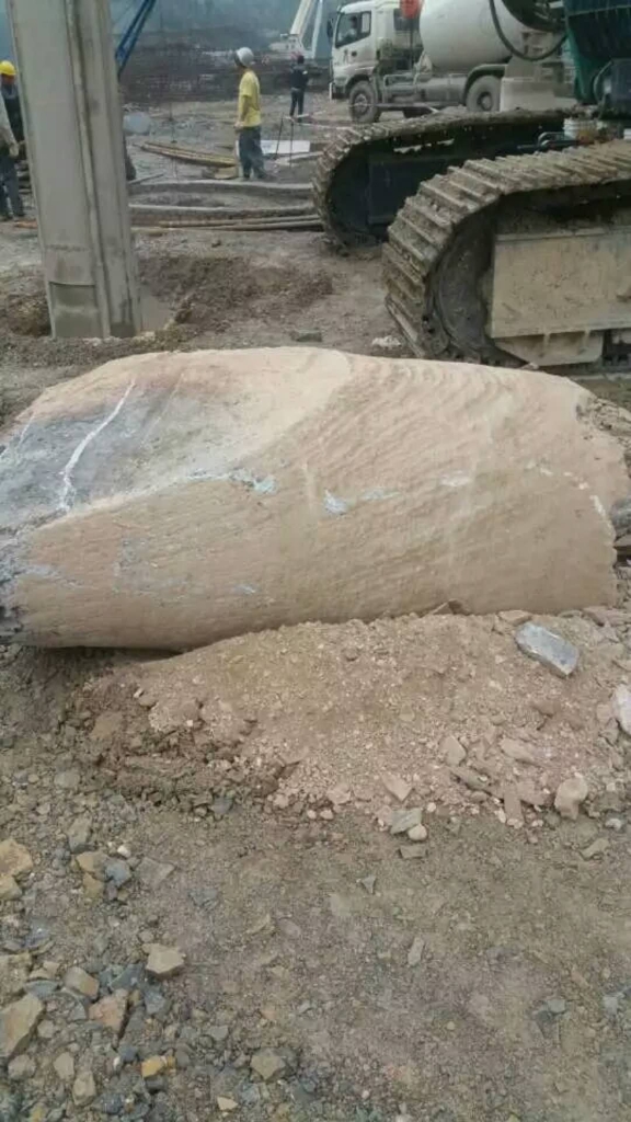 效能逾越两倍！J9集团智能SWDM360旋挖钻名动贵阳