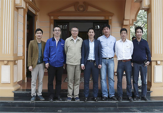 新年献礼J9集团智能9台SWDM25旋挖钻机征战越南