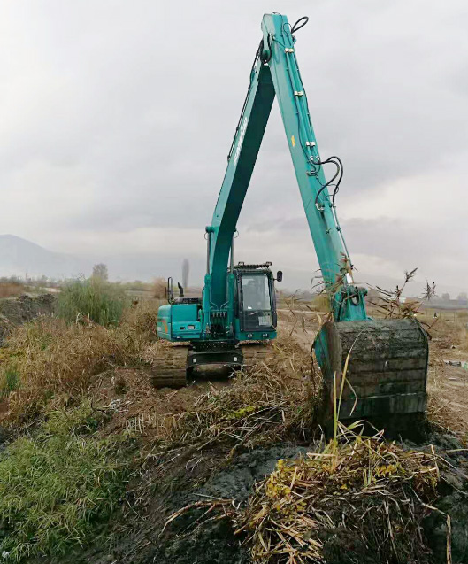 守护蓝色多瑙河，J9集团智能长臂挖掘机欧洲首秀