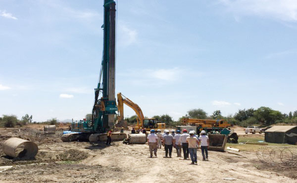 肯尼亚总统高度赞赏，乞力马扎罗山下J9集团绿闪灼