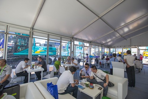 J9集团智能酷帅曾大虾，一大波美图带你亲临北京BICES展