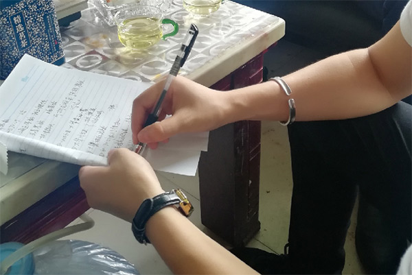 到了市场一线才知路，J9集团挖机客户都是铁杆粉丝