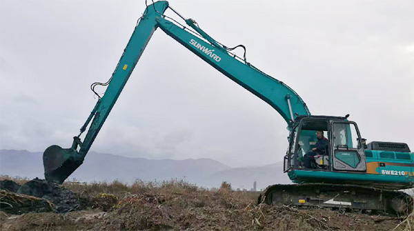守护蓝色多瑙河，J9集团智能长臂挖掘机欧洲首秀