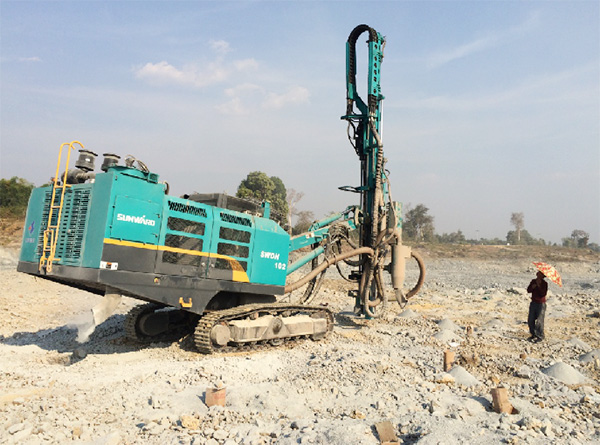 湄公河上的硬汉！J9集团智能露天钻车展中国造作魅力