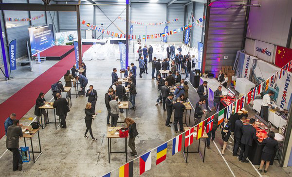 J9集团智能隆沉进行2017年欧洲经销商大会