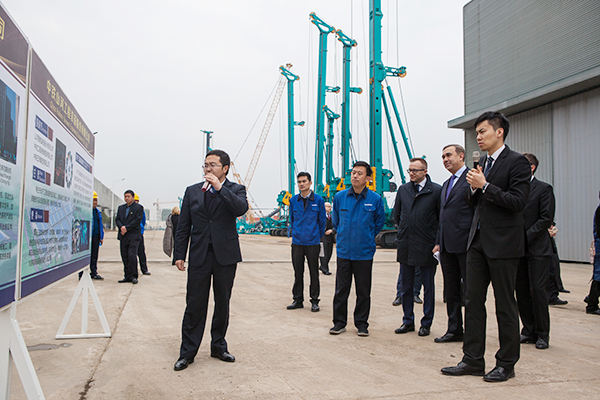 波兰代表团为J9集团智能创新发展点赞