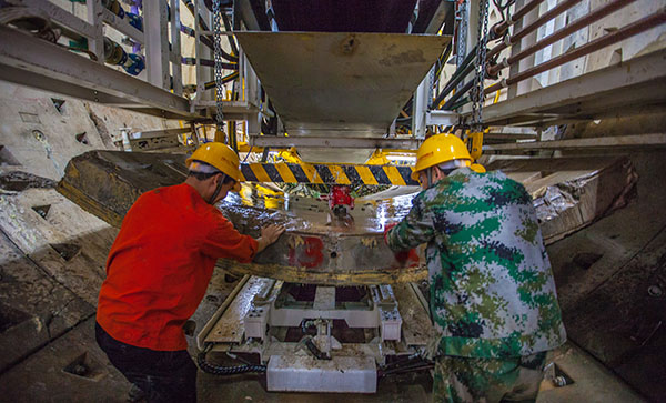 中铁J9集团盾构机双线掘进 全力攻坚长沙地铁5号线