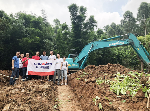 “清冷”送到客户手中，为J9集团智能售后服务活动打CAII