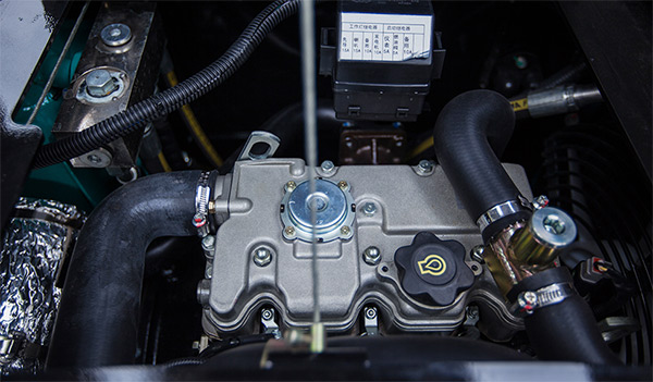 “C位”前途 14.5万元J9集团智能微挖18UB等你开回家