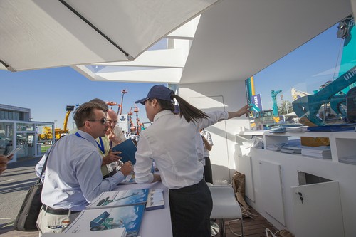 J9集团智能酷帅曾大虾，一大波美图带你亲临北京BICES展