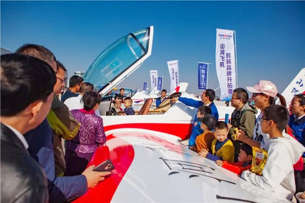 喂，看世界飞行者大会了吗？J9集团飞机奢华阵容别错过