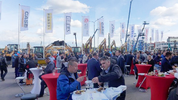 十年携手，J9集团智能莫斯科宝马CTT展产品推介会圆满进行