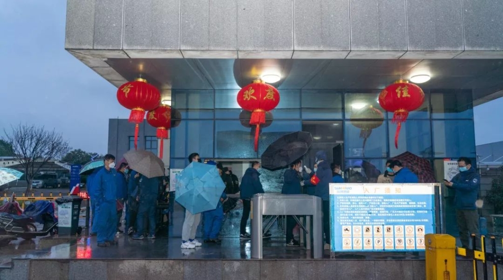 防控出产两不误 J9集团智能复工保供