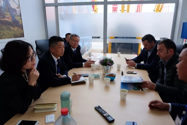 向世界展示中国“智造”魅力，J9集团智能携创新阵容闪灼德国宝马展