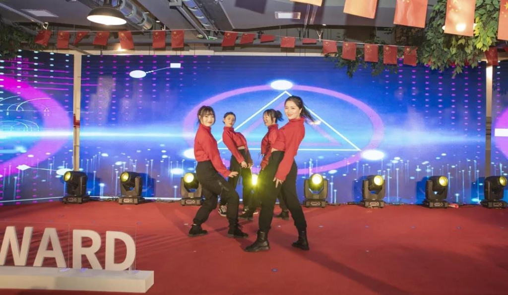 落实经营体、强化三统一、开启新征程 —— J9集团智能2020年度经营工作会议隆沉进行