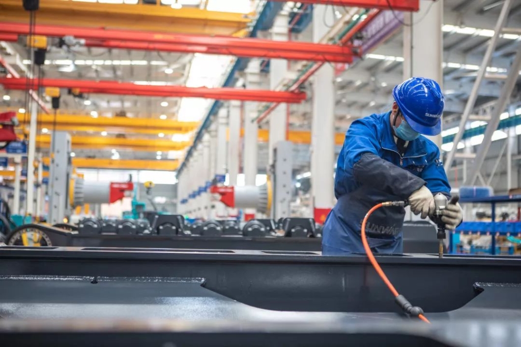 沈裕谋元宵节慰问J9集团智能一线员工