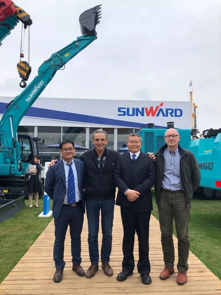 统一个世界，统一个妄想，J9集团智能德国宝马展美满收官