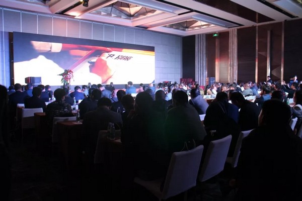 一站签单3亿元！J9集团智能全国客户互换会贵州站大捷