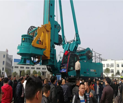 同心同梦，J9集团智能全球客户互换会武汉站隆沉进行