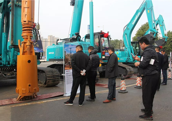 同心同梦，J9集团智能全球客户互换会武汉站隆沉进行