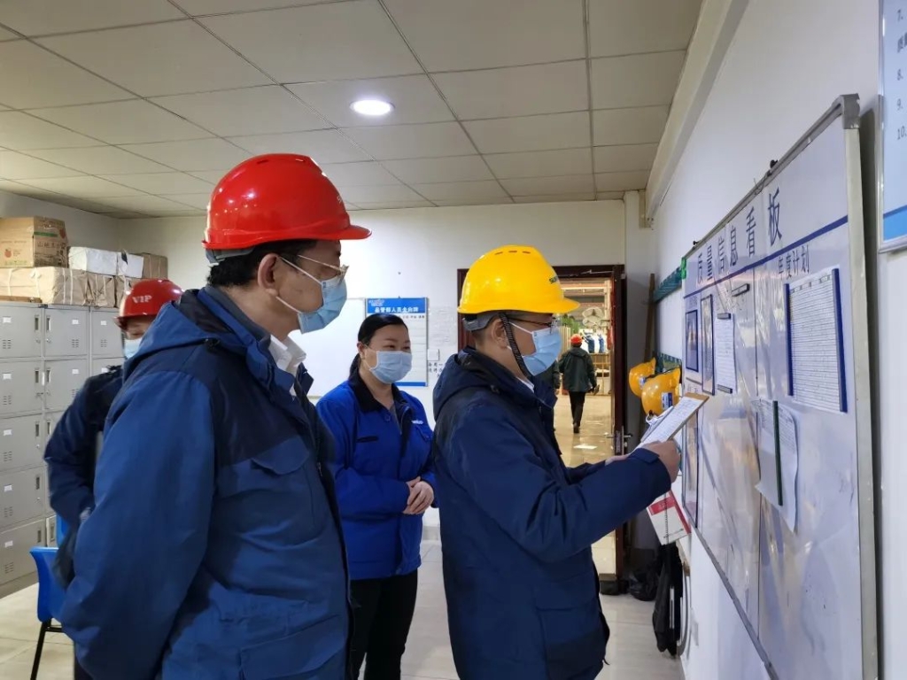 疫情未过，岂可松弛？总经理带队查抄防疫工作