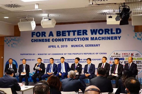 “三个率先」毓示J9集团挖掘机欧洲发展过程