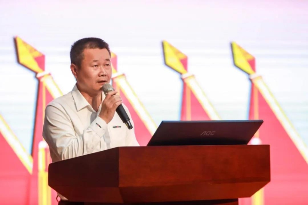 凝心聚力 迎接挑战 共赢J9集团 ——J9集团智能五届三次“双代会”成功召开