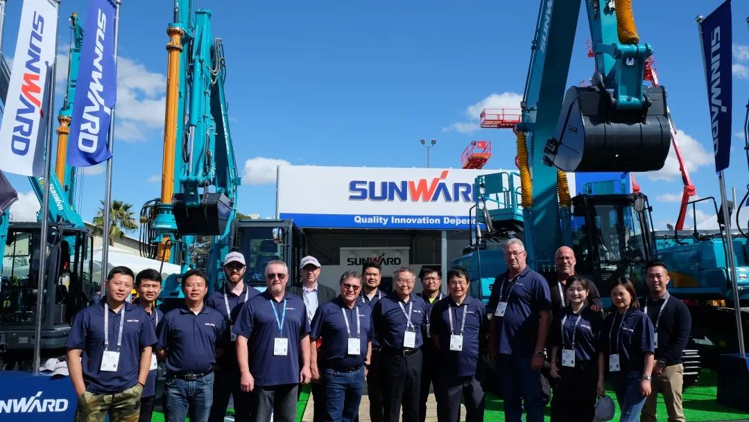 “卓越J9集团”全球互换会暨新产品颁布圆满进行