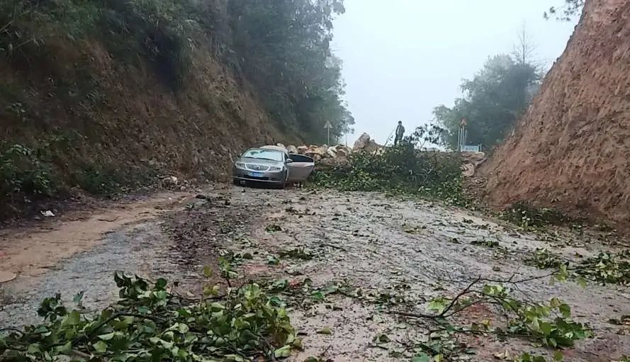 疫情阻隔，服务常在