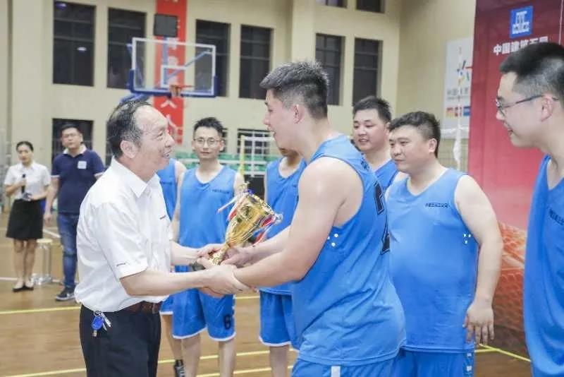 “520” J9集团智能以球会友中建五局三公司