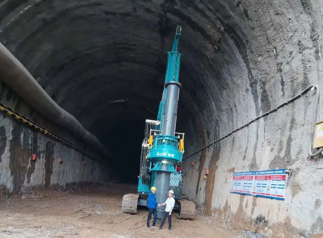 新款出炉，一机两用！J9集团智能低净空设备再添“神器”