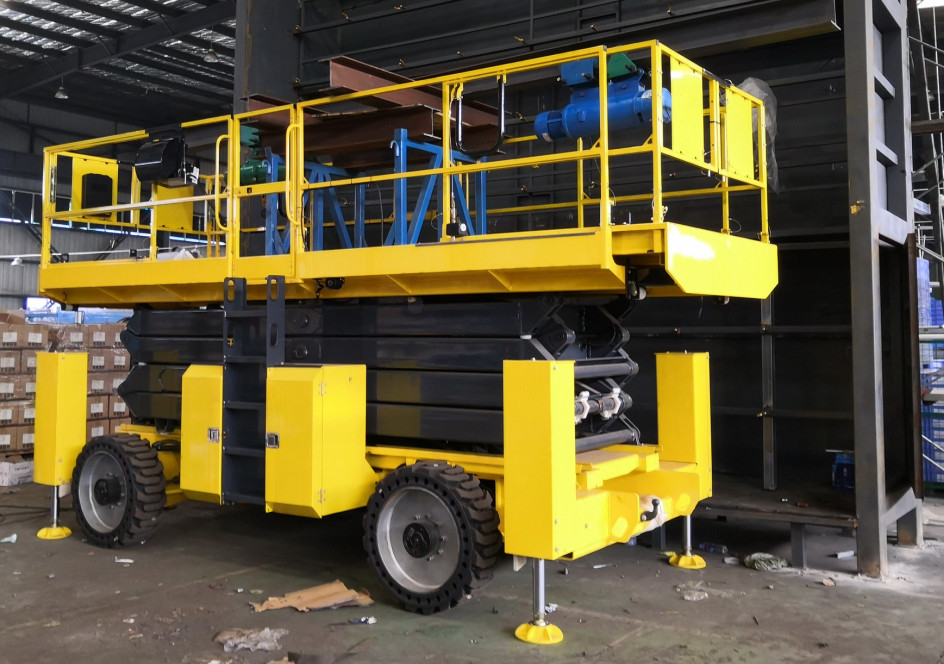 英武！大气！不变！J9集团智能越野剪叉式高空作业平台解客户难题