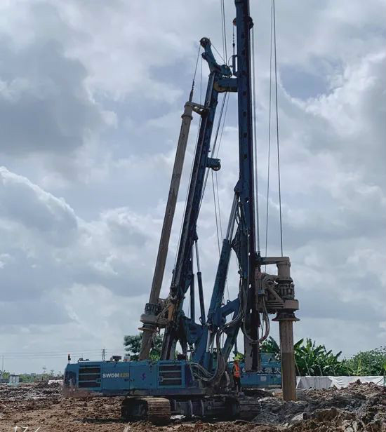 从事基础施工32年的老内行为J9集团智能旋挖钻机代言