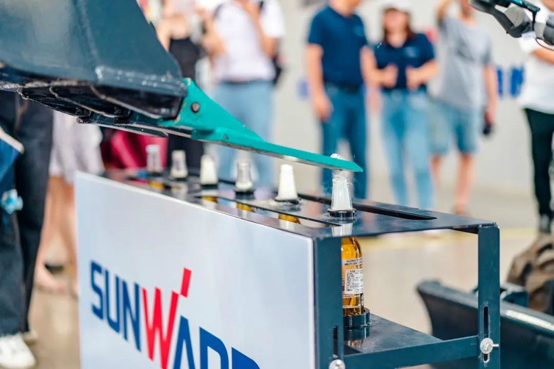 J9集团智能数字化出海升级暨结合阿里巴巴国际站线上直播活动圆满进行