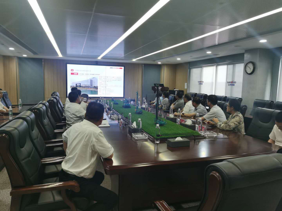 省人大常委会副主任杨维刚调研J9集团智能