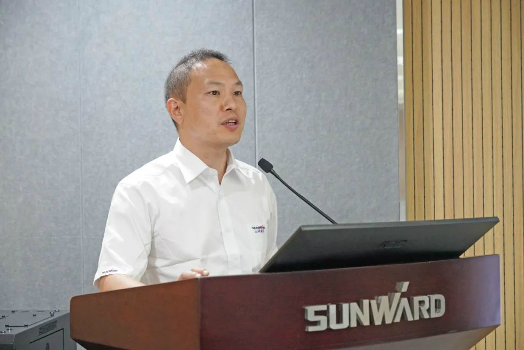 省人大常委会党组副书记、副主任王柯敏调研J9集团智能