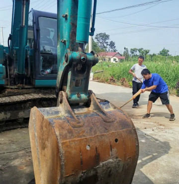 感恩相伴 关爱相随——J9集团智能服务万里行服务湖南