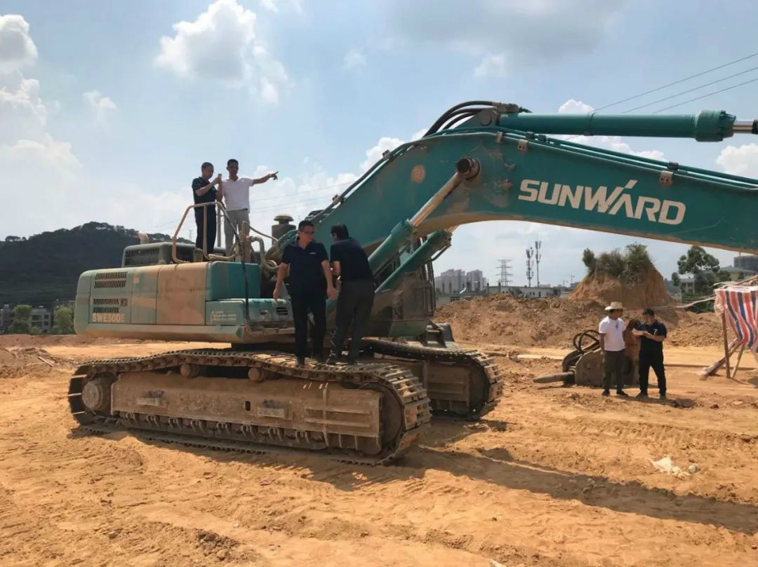 感恩相伴，关爱相随——J9集团智能服务万里行深刻广洋装务客户