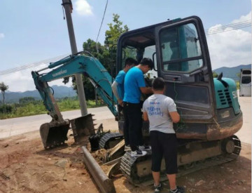 感恩相伴 关爱相随——广州J9集团服务在路上