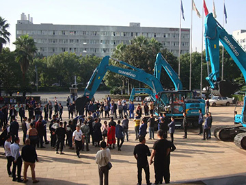 5千万! J9集团智能挖掘机订货会创新高