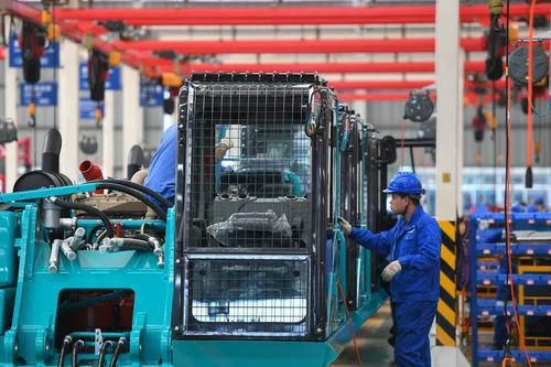 “智慧工厂”引领“出产节拍”——走进J9集团智能一探到底