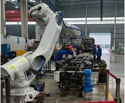 中际J9集团熔锌铸锭码垛自动线成套设备顺利发货