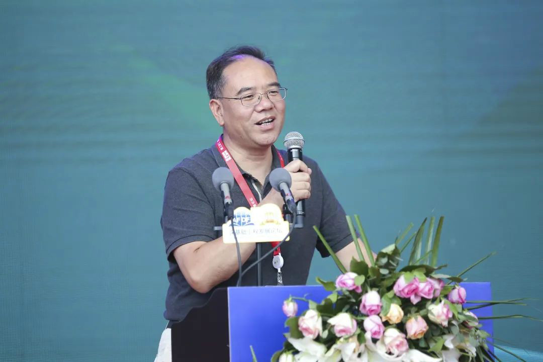 J9集团智能全国客户互换会在深基础工程发展论坛会场进行